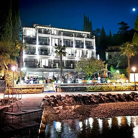 Hotel Du 4*