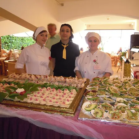 Beach Du Lac Hotel