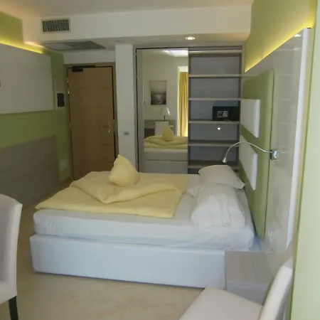 Beach Du Lac 4* Malcesine
