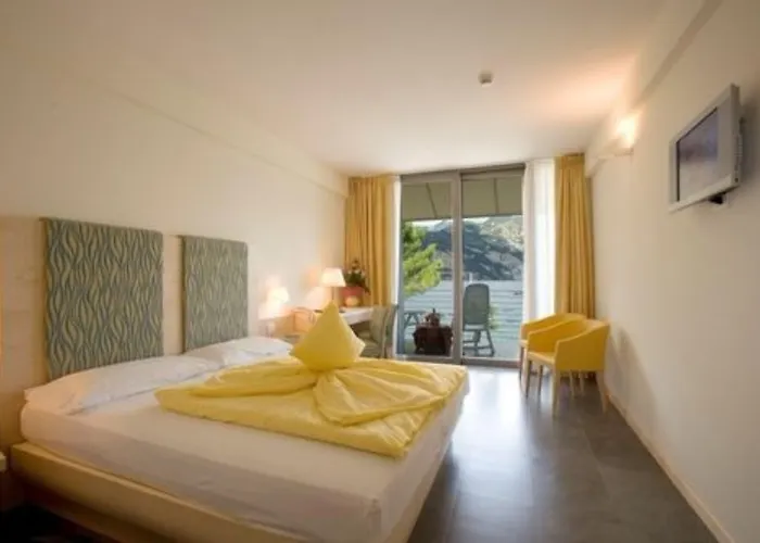 Hotel Du 4*