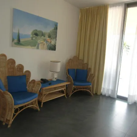 Du مالتشيزينيه